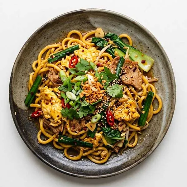 Burmese Khow Suey with Spicy Garlic Noodle